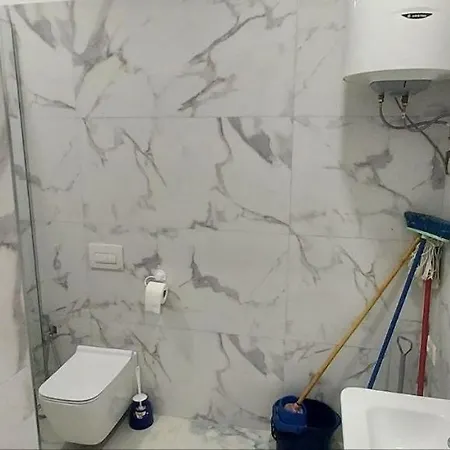 Entire On The First Floor Vlorë